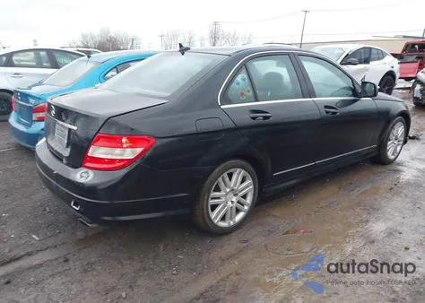 2009 Mercedes-Benz C 300 Luxury/Sport from USA, damaged, VIN WDDGF54X09F227948